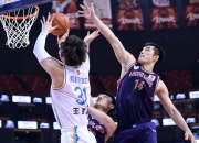 阿扎伦卡与90激战澳大利亚队分钟，最后时刻胜出胜负难料！，JackeyLove焦点对战赛场气氛高涨(网球阿扎伦卡简介)