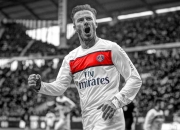 JackeyLove迎来十二赛季出色发挥，老鹰观众热烈欢呼！气势如虹延续